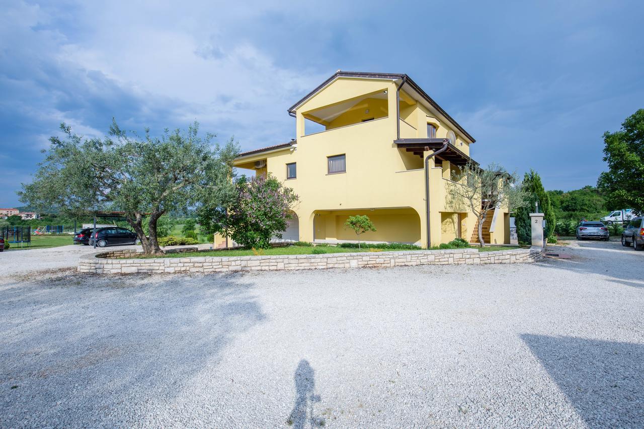 Apartments Terranova روفينج المظهر الخارجي الصورة